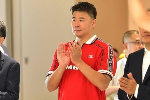 全队遭批，唯他获赞！董方卓唯一认可的U23铁腰，要登陆英超了