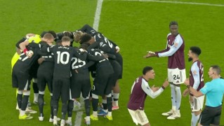 切尔西中场集合喊话惹争议，维拉球员不干了：凭啥在中圈瞎鼓捣？