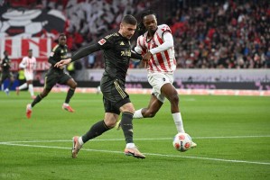 1-0，德甲第11绝杀德甲第8，26岁韩国球星一剑封喉