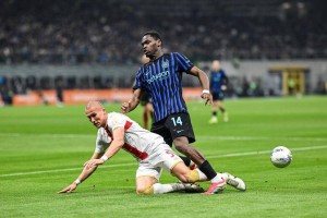 意甲第27轮战罢：国际米兰稳居榜首，科莫与那不勒斯紧追不舍