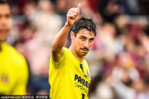 欧冠神迹！37岁莱万双响创两大历史纪录：征服41队，淘汰赛进球超本泽马！