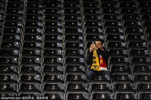 换帅风暴：利物浦的未来与传奇接班人的抉择