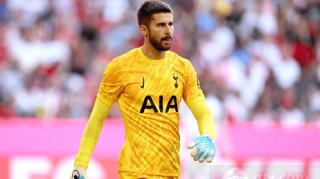 尤文图斯计划引进热刺门将维卡里奥，升级守门员阵容。